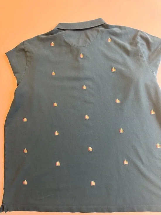 Vineyard Vines Blue Polo with Pink and Orange Surfboard Embroidery - Picture 5 of 5